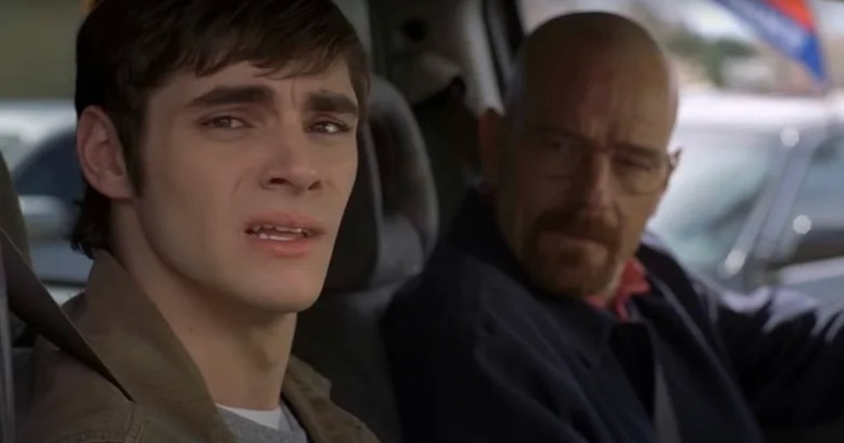 Bryan Cranston lamenta morte de RJ Mitte, de ‘Breaking Bad’: ‘Estou em profundo desespero’