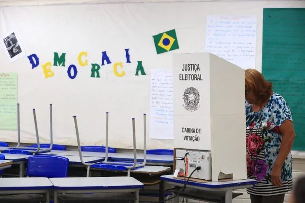 Eleições 2026: mais de 2,2 milhões de eleitores estão aptos a votar no DF