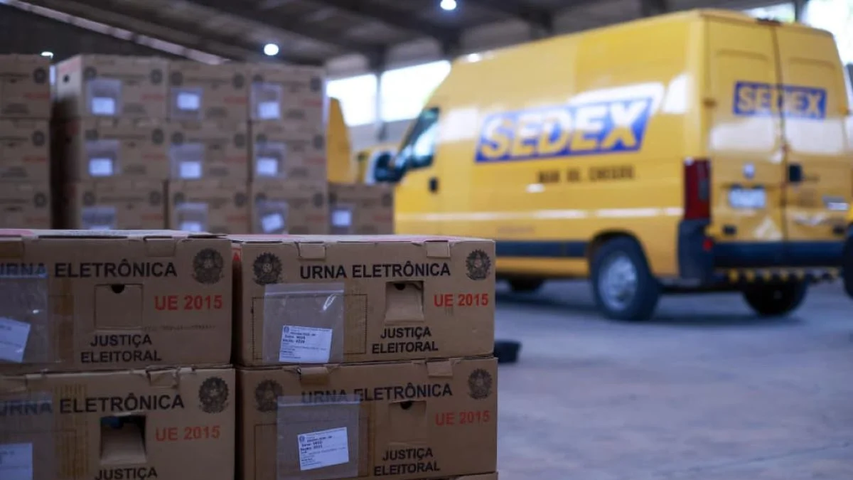 TRE começa distribuição de urnas eletrônicas para eleições no DF