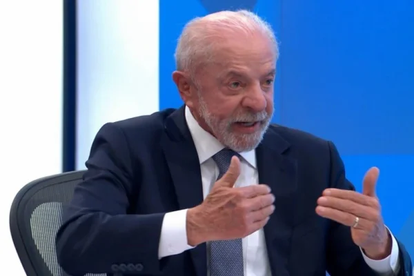 Master, 6x1 e maioridade: o que Lula e Flávio devem abordar em debate na TV