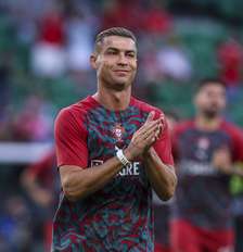 Cristiano Ronaldo durante o aquecimento de Portugal x País de Gales, pela Liga das Nações da UEFA - Foto: Carlos Rodrigues/Getty Images / Esporte News Mundo