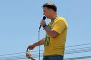 Master, 6x1 e maioridade: o que Lula e Flávio devem abordar em debate na TV