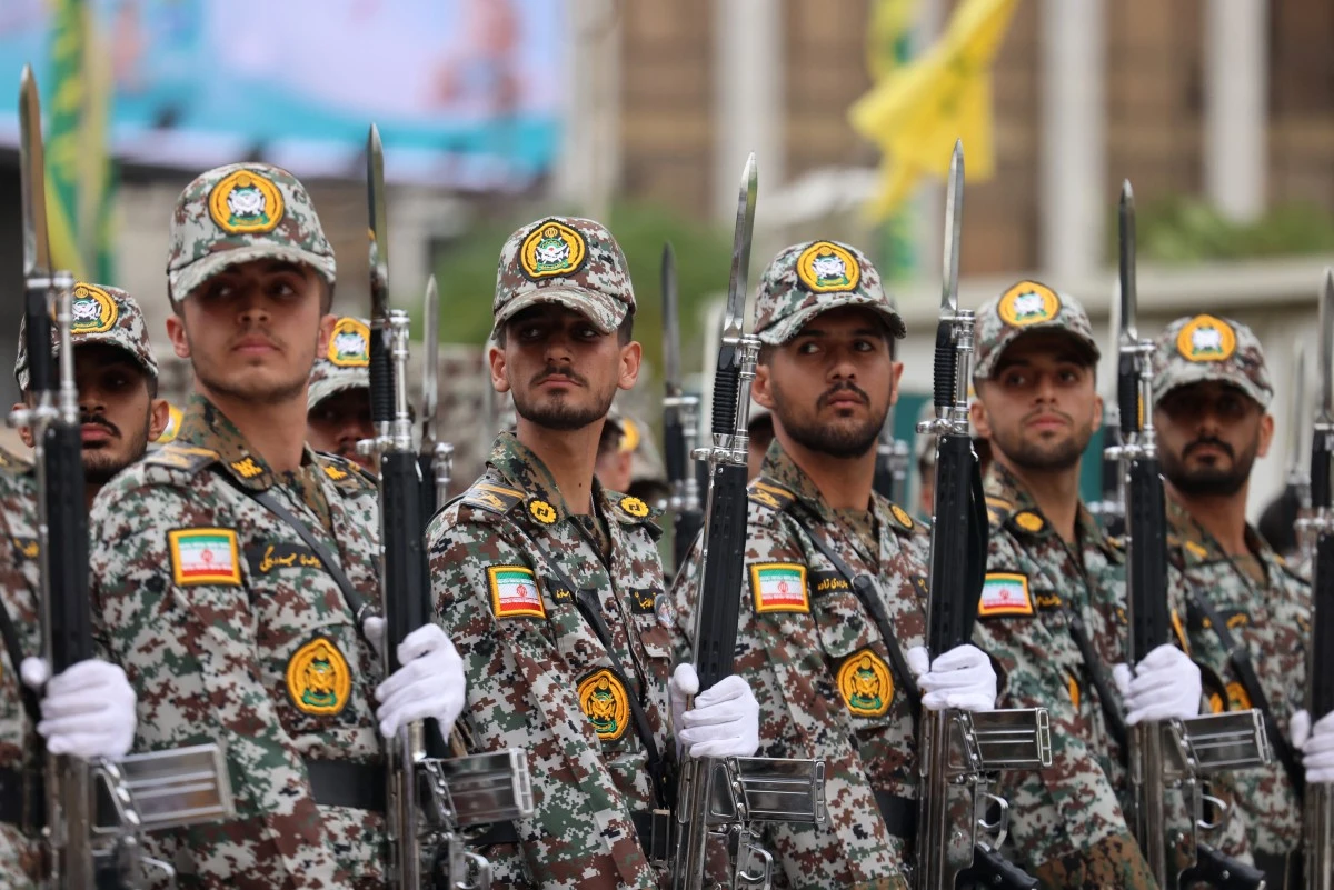 O Hezbollah exerce força nas ruas enquanto crescem as dúvidas sobre a resposta do Estado libanês