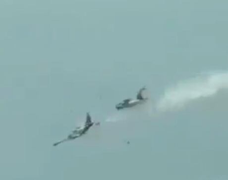Vídeo registra colisão que matou quatro pilotos da Força Aérea Filipina durante voo de treinamento