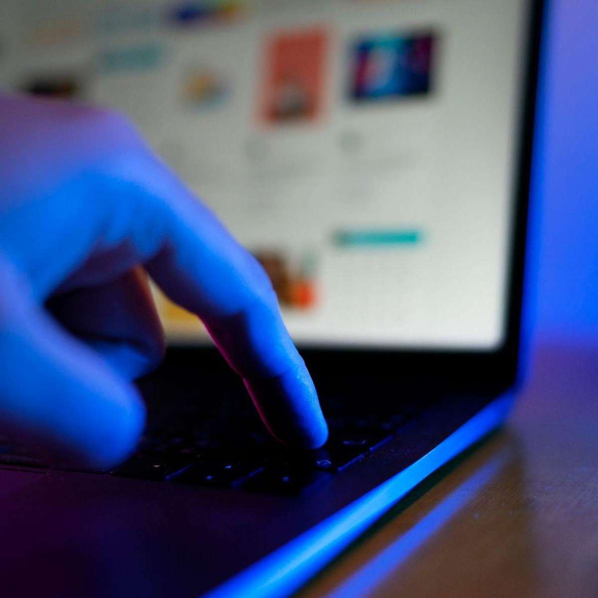 'Derruba esse site': como Vorcaro tentava controlar sua imagem e a de aliados na internet