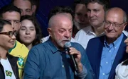 Presidente da OAB cumprimenta Lula: "Decisão das urnas deve ser respeitada"
